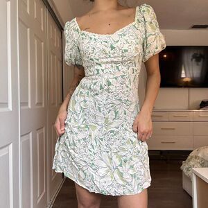 ASTR The Label Floral Puff Sleeve Mini Dress Size M